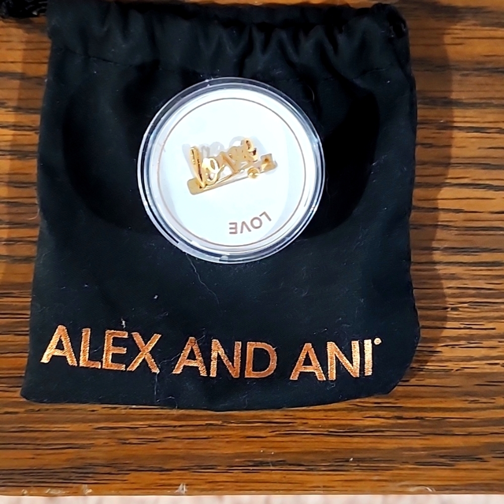 ALEX AND ANI 💍